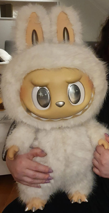 Labubu  - THE-MONSTERS ANGEL IN CLOUDS Vinyl Face Doll 58 cm - POP Mart