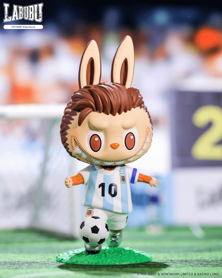 Lionel Messi Argentina - Labubu - Kasing Lung x POP MART - Lionel Messi Dribbling