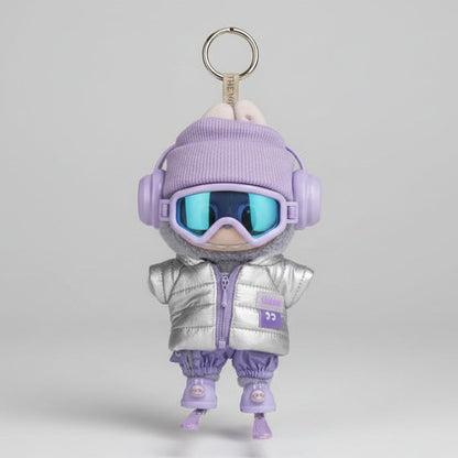 Labubu – Lilla Snø Outfit med Ski (17 cm)