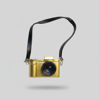 Labubu - Gull Kamera med lys