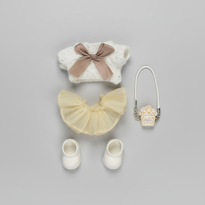 Labubu Klær – Strikket Vinter Outfit med Gullskjørt – Til Labubu Dukke 17 cm