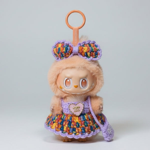 Labubu 17 cm – Fairtrade Lilla/flerfarget håndstrikket ullsett (Chiang Mai)