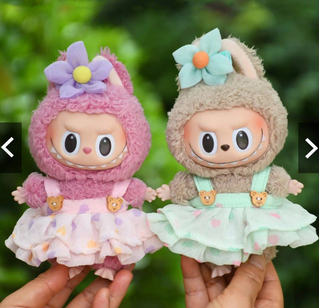 Labubu – Rosa Kjoleoutfit 17 cm lev 19.01.26