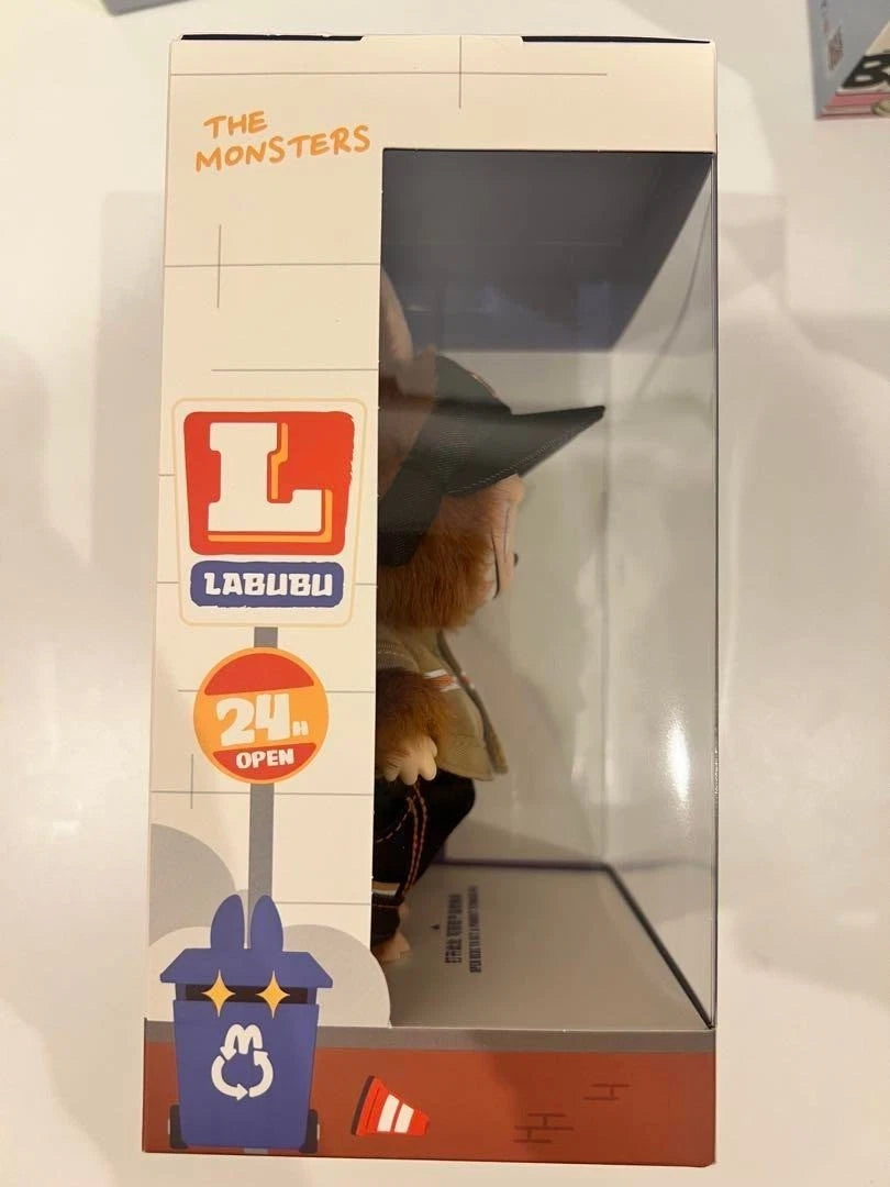 Labubu - The Monsters Wacky Mart Manager37 cm  - POP Mart