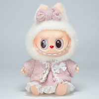 Labubu – Søt rosa kjole – antrekk (17 cm)