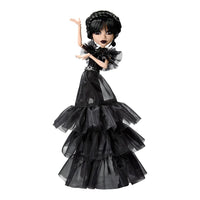 Wednesday Monster High dukke i sort tyllkjole med dramatisk gotisk stil